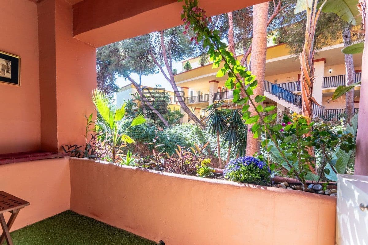 3 Zimmer Wohnung zu verkaufen in Elviria mit Pool - 659.000 € (Ref: 9895652)