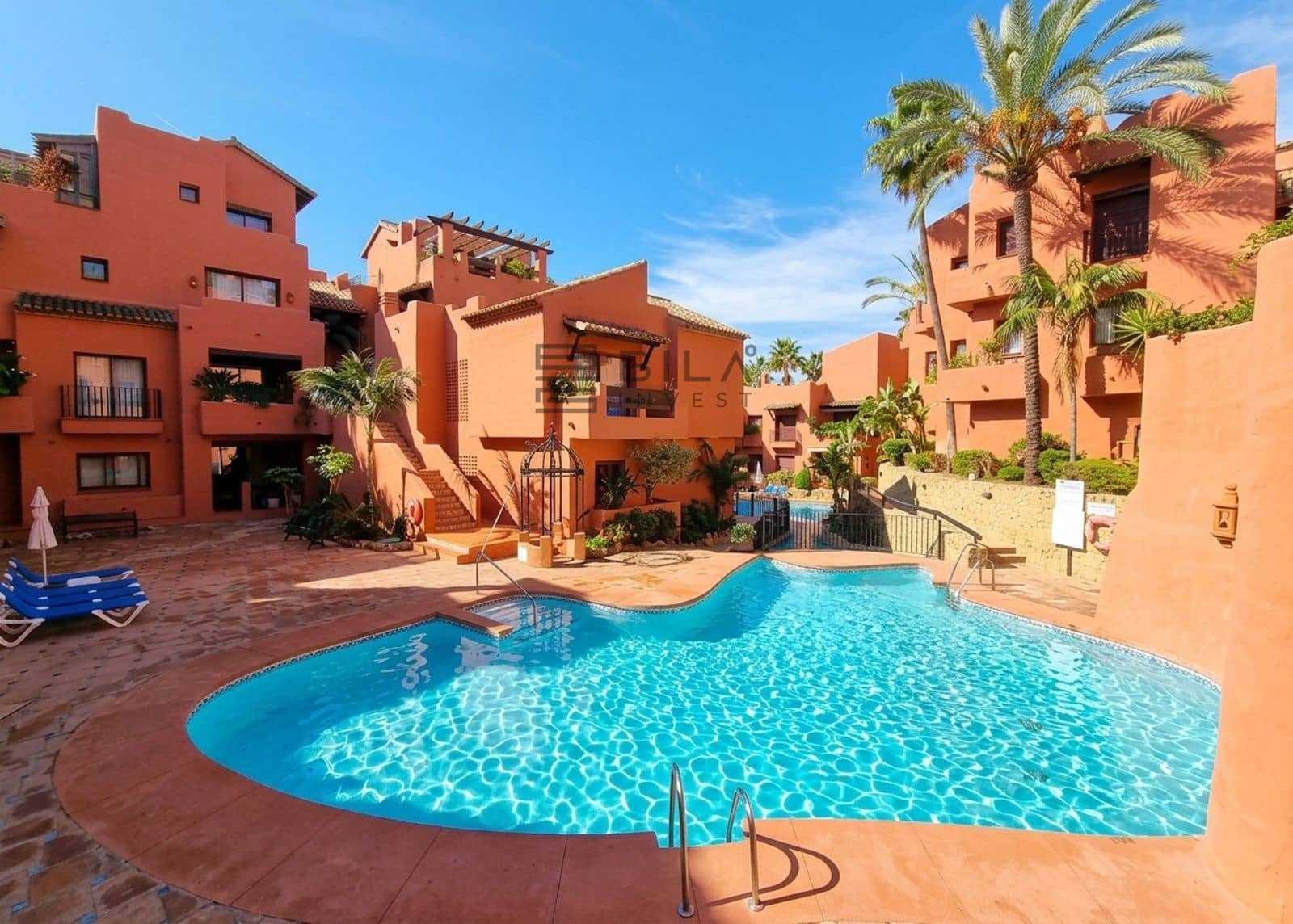 3 Zimmer Wohnung zu verkaufen in Elviria mit Pool - 659.000 € (Ref: 9895652)