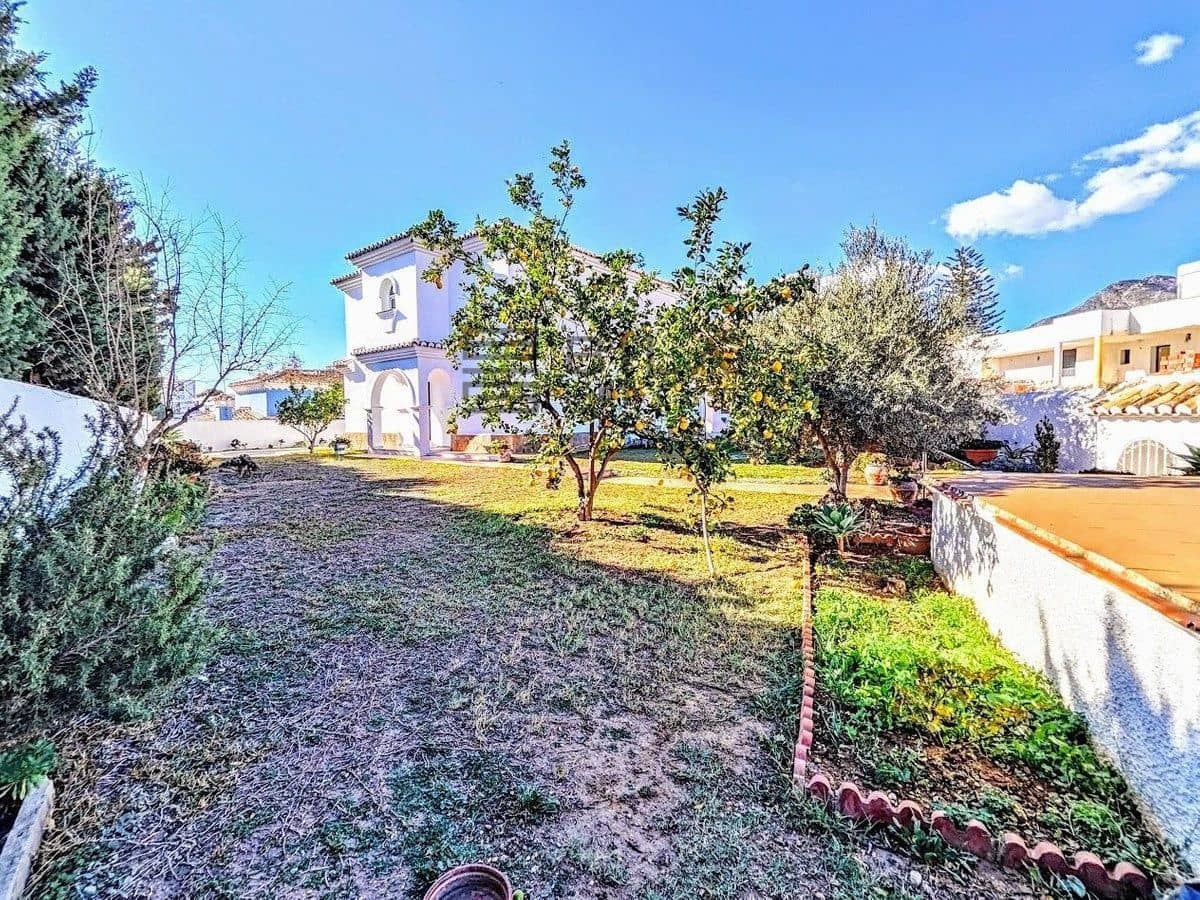 4 quarto Moradia para venda em Benalmadena com piscina garagem - 890 000 € (Ref: 9897470)