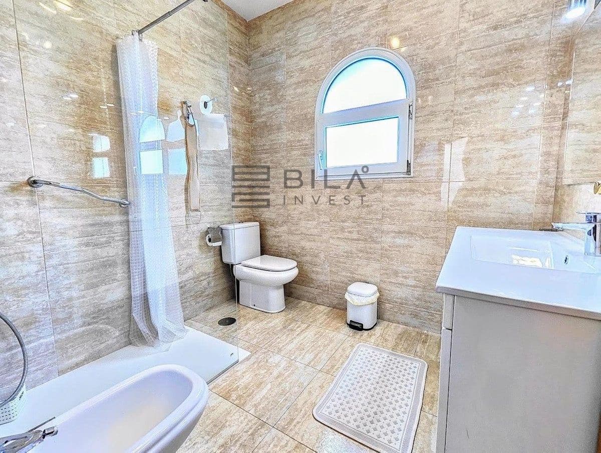 4 quarto Moradia para venda em Benalmadena com piscina garagem - 890 000 € (Ref: 9897470)