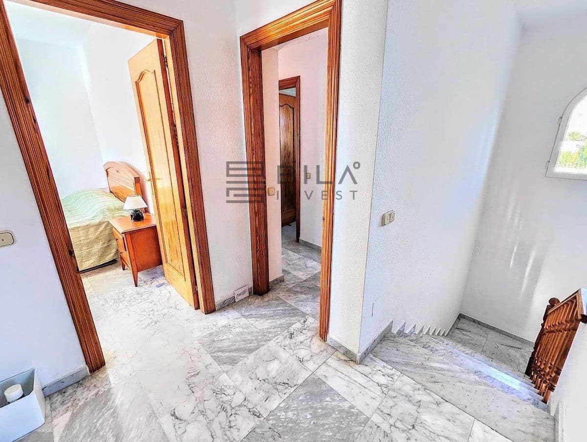 4 quarto Moradia para venda em Benalmadena com piscina garagem - 890 000 € (Ref: 9897470)