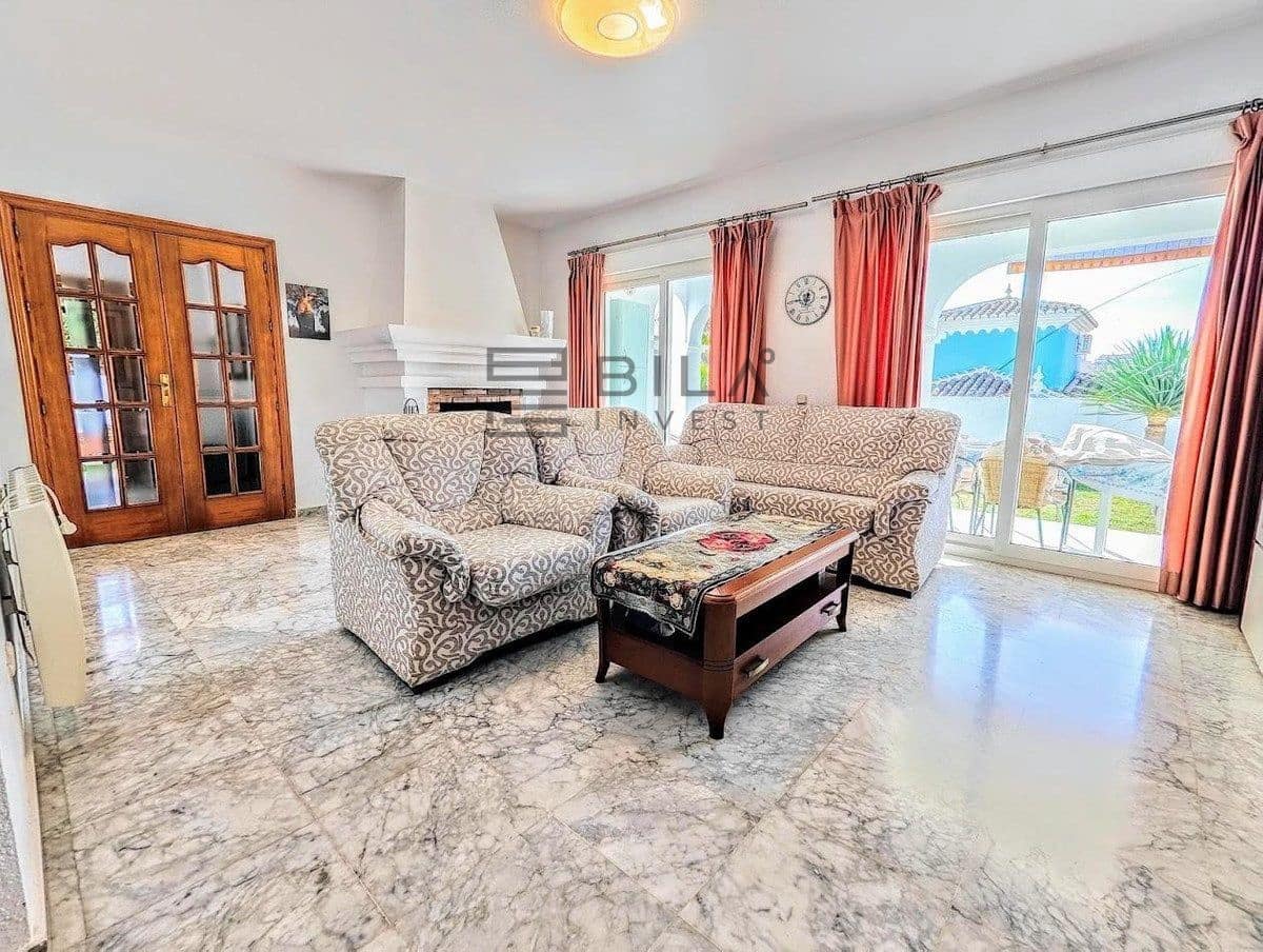 4 quarto Moradia para venda em Benalmadena com piscina garagem - 890 000 € (Ref: 9897470)
