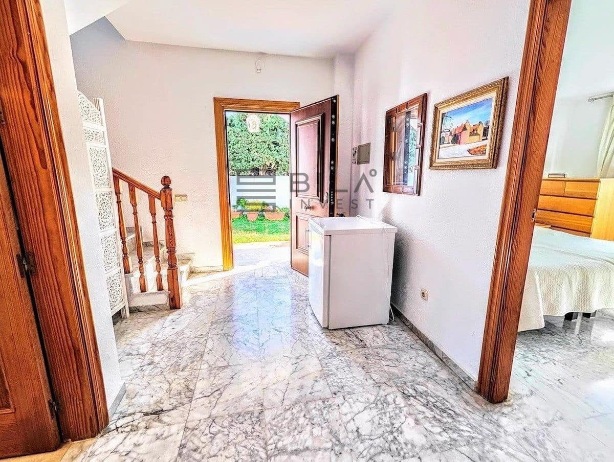 4 quarto Moradia para venda em Benalmadena com piscina garagem - 890 000 € (Ref: 9897470)