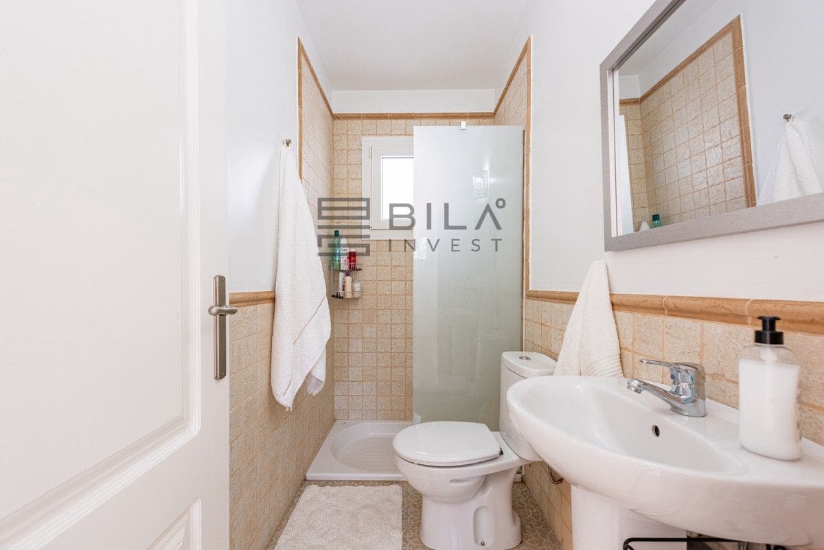 6 bedroom Villa for sale in La Sierrezuela with pool garage - € 1,495,000 (Ref: 9897471)