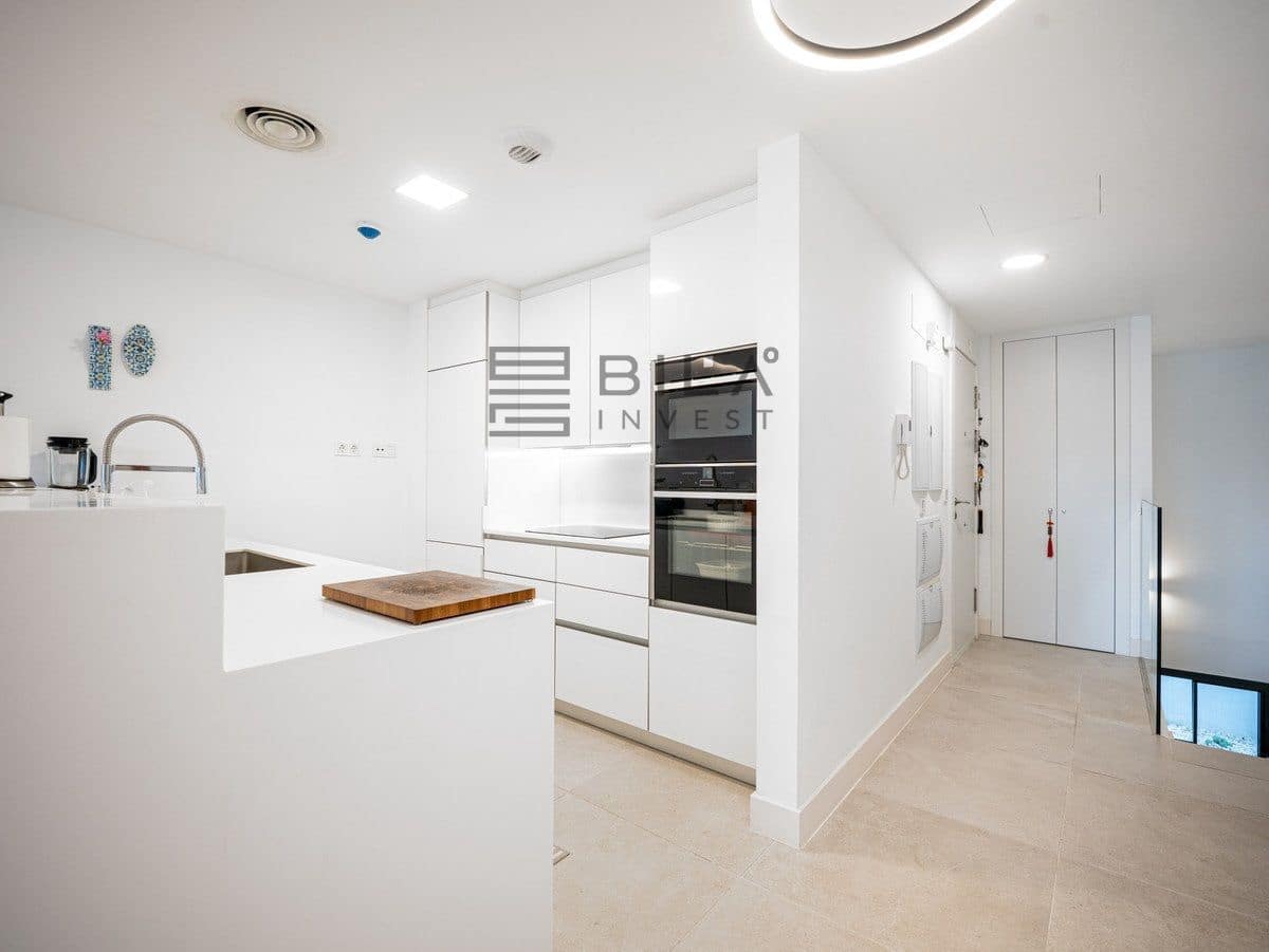 3 bedroom Flat for sale in Artola with pool garage - € 925,000 (Ref: 9897472)