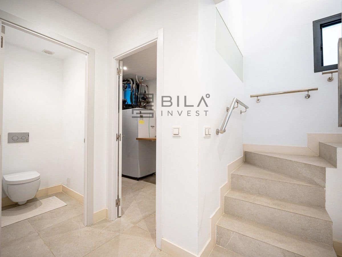 3 bedroom Flat for sale in Artola with pool garage - € 925,000 (Ref: 9897472)