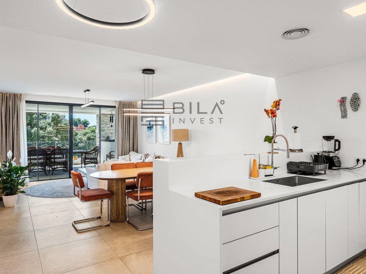 3 bedroom Flat for sale in Artola with pool garage - € 925,000 (Ref: 9897472)