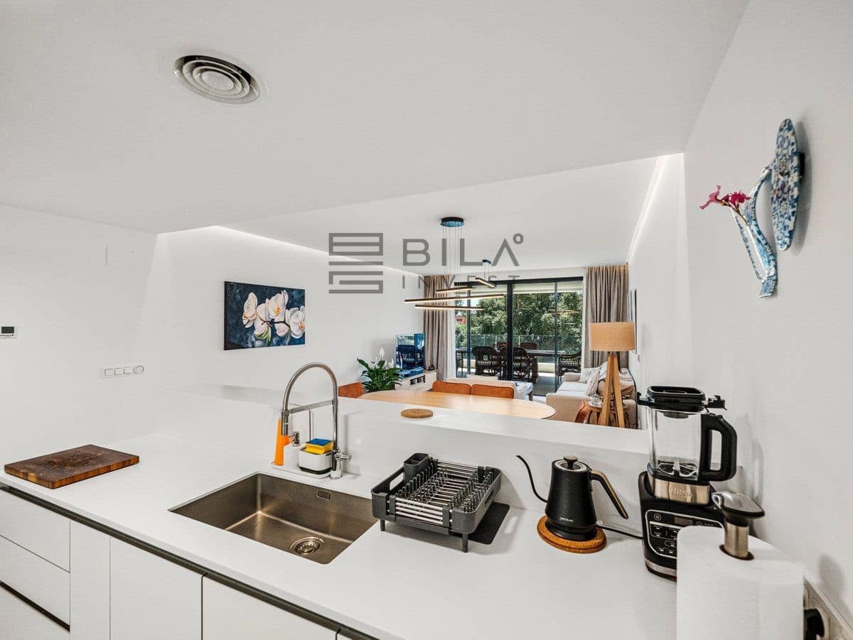 3 bedroom Flat for sale in Artola with pool garage - € 925,000 (Ref: 9897472)