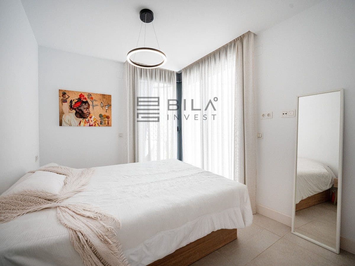 3 bedroom Flat for sale in Artola with pool garage - € 925,000 (Ref: 9897472)