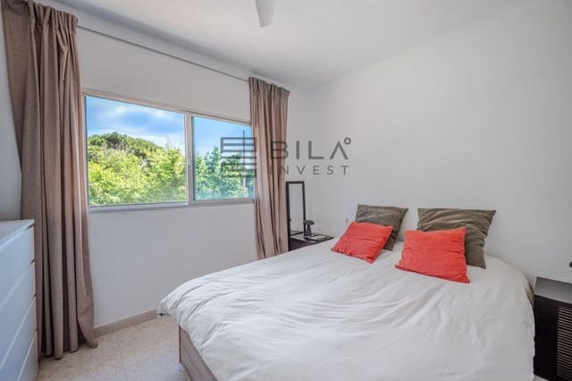Piso de 2 habitaciones en Elviria, Marbella en venta - 290.000 € (Ref: 9897473)