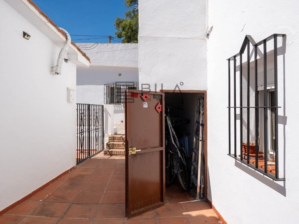 Piso de 2 habitaciones en Elviria en venta - 290.000 € (Ref: 9897473)