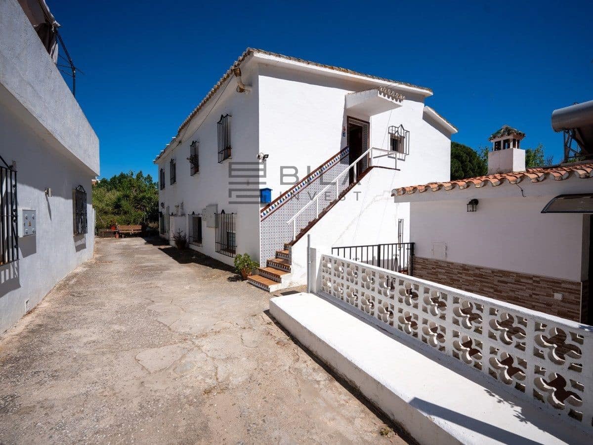 Piso de 2 habitaciones en Elviria en venta - 290.000 € (Ref: 9897473)