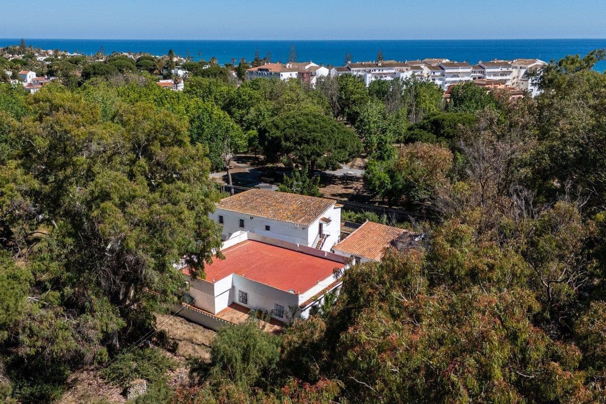 Piso de 2 habitaciones en Elviria en venta - 290.000 € (Ref: 9897473)