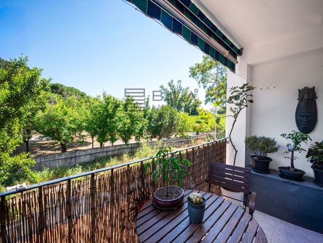 Piso de 2 habitaciones en Elviria, Marbella en venta - 290.000 € (Ref: 9897473)