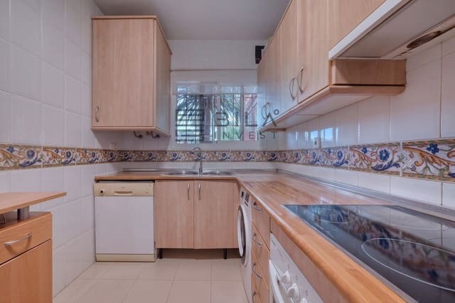2 bedroom Flat for sale in La Reserva, Marbella - € 320,000 (Ref: 9898565)