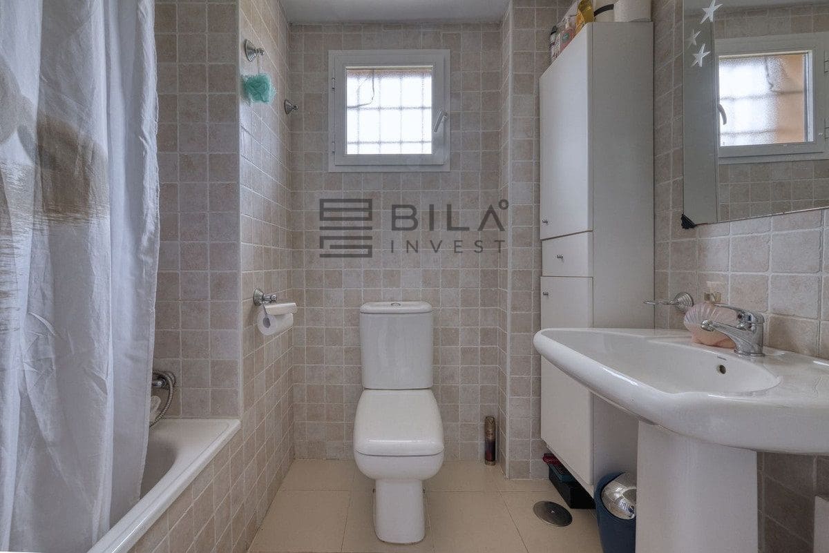 2 bedroom Flat for sale in La Reserva with pool garage - € 320,000 (Ref: 9898565)