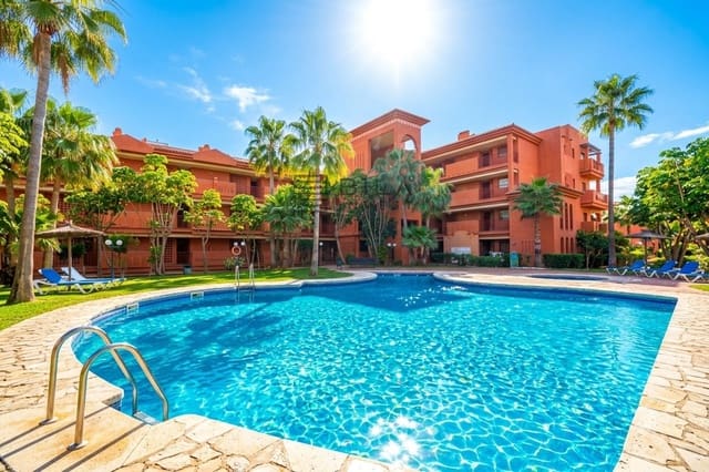 2 bedroom Flat for sale in La Reserva, Marbella - € 320,000 (Ref: 9898565)