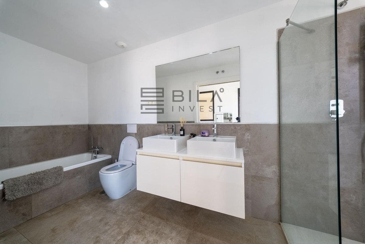 Casa de 4 habitaciones en La Cala de Mijas en venta con piscina garaje - 925.000 € (Ref: 9898566)