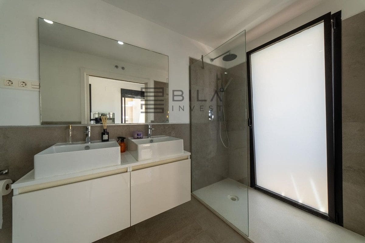 Casa de 4 habitaciones en La Cala de Mijas en venta con piscina garaje - 925.000 € (Ref: 9898566)