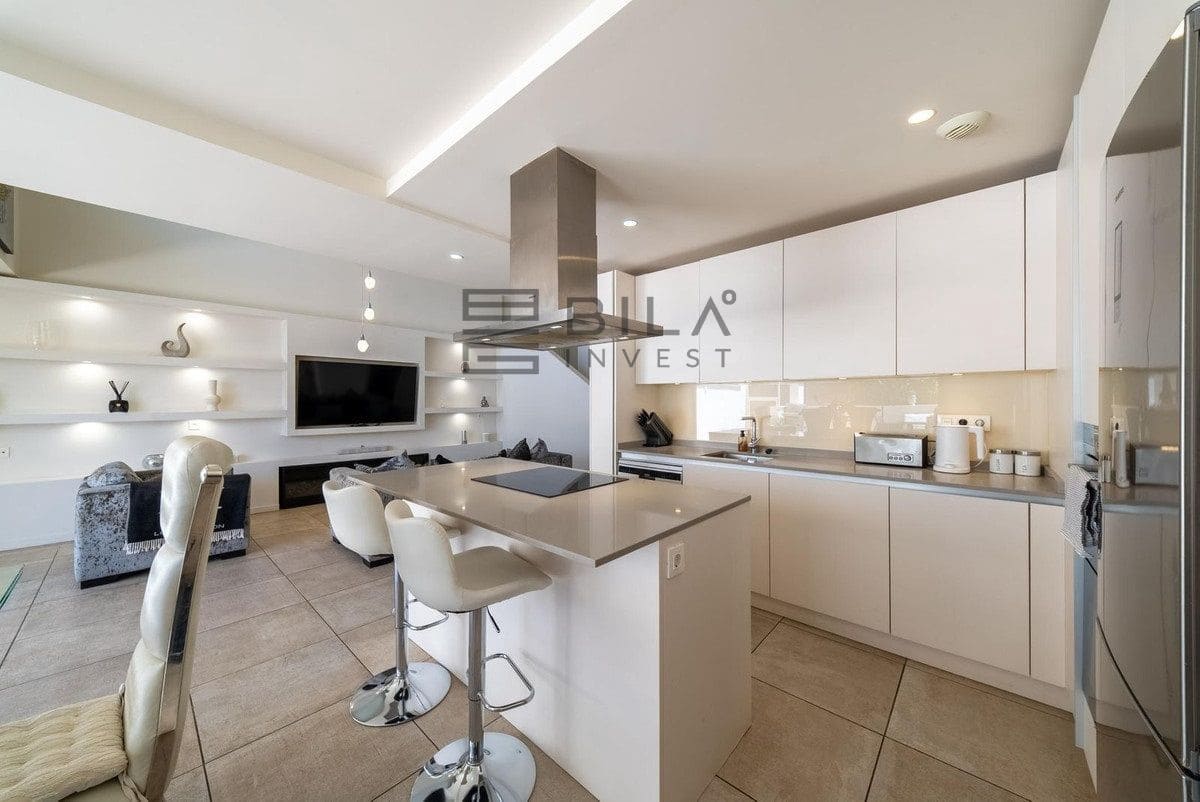 Casa de 4 habitaciones en La Cala de Mijas en venta con piscina garaje - 925.000 € (Ref: 9898566)