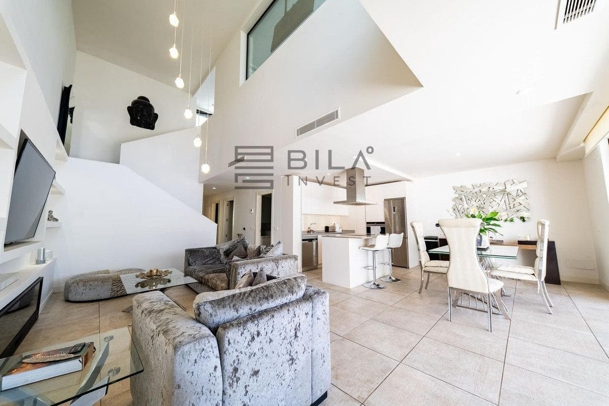 Casa de 4 habitaciones en La Cala de Mijas en venta con piscina garaje - 925.000 € (Ref: 9898566)