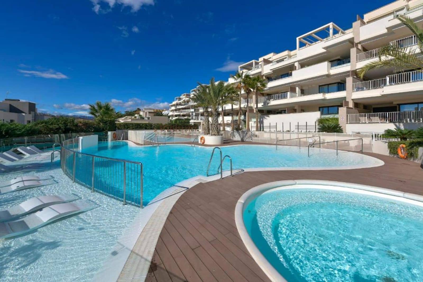 Casa de 4 habitaciones en La Cala de Mijas en venta con piscina garaje - 925.000 € (Ref: 9898566)