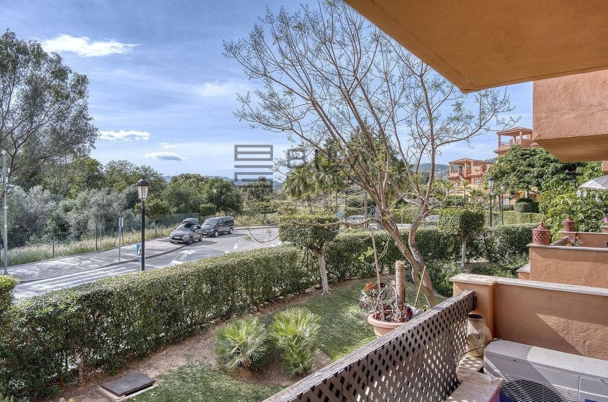 Piso de 2 habitaciones en La Reserva en venta con piscina garaje - 289.900 € (Ref: 9898567)