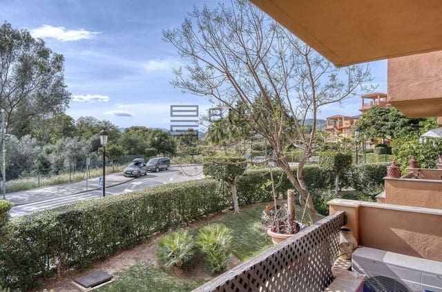 2 makuuhuone Asunto myytävänä paikassa La Reserva, Marbella mukana uima-altaan 
autotalli - 289 900 € (Ref: 9898567)