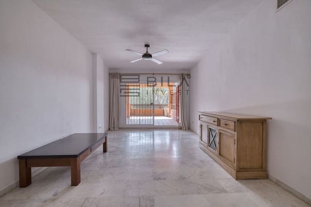 2 makuuhuone Asunto myytävänä paikassa La Reserva, Marbella mukana uima-altaan 
autotalli - 289 900 € (Ref: 9898567)