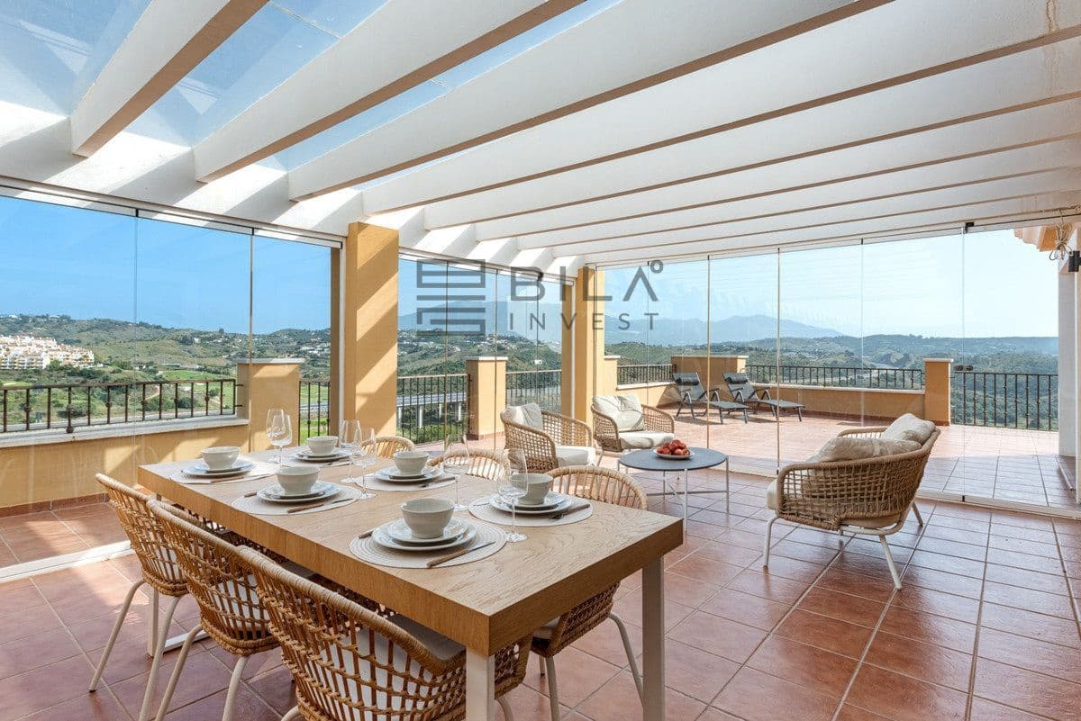 2 slaapkamer Penthouse te koop in La Cala de Mijas met zwembad - € 499.000 (Ref: 9902039)