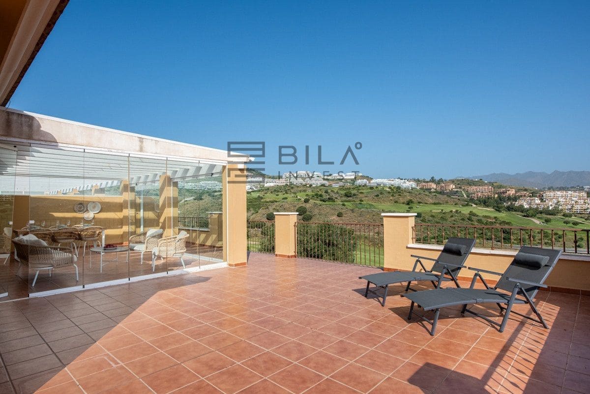 2 slaapkamer Penthouse te koop in La Cala de Mijas met zwembad - € 499.000 (Ref: 9902039)