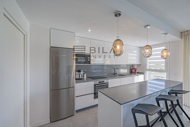 3 quarto Apartamento para venda em La Cala de Mijas, Mijas com piscina garagem - 690 000 € (Ref: 9902040)