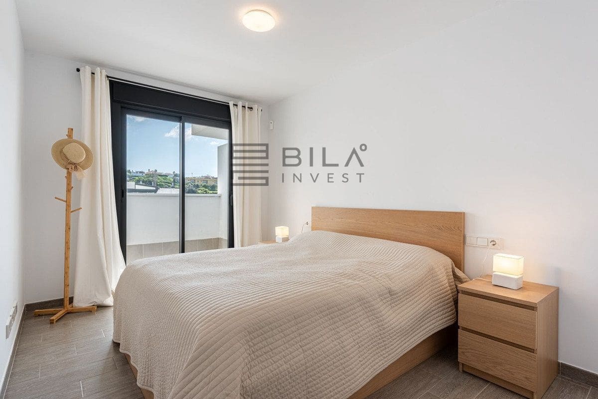 2 Zimmer Wohnung zu verkaufen in La Cala de Mijas mit Pool Garage - 385.000 € (Ref: 9902041)