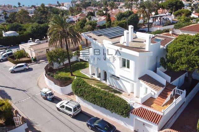 3 sovrum Villa till salu i El Faro, Mijas med pool garage - 995 000 € (Ref: 9902043)