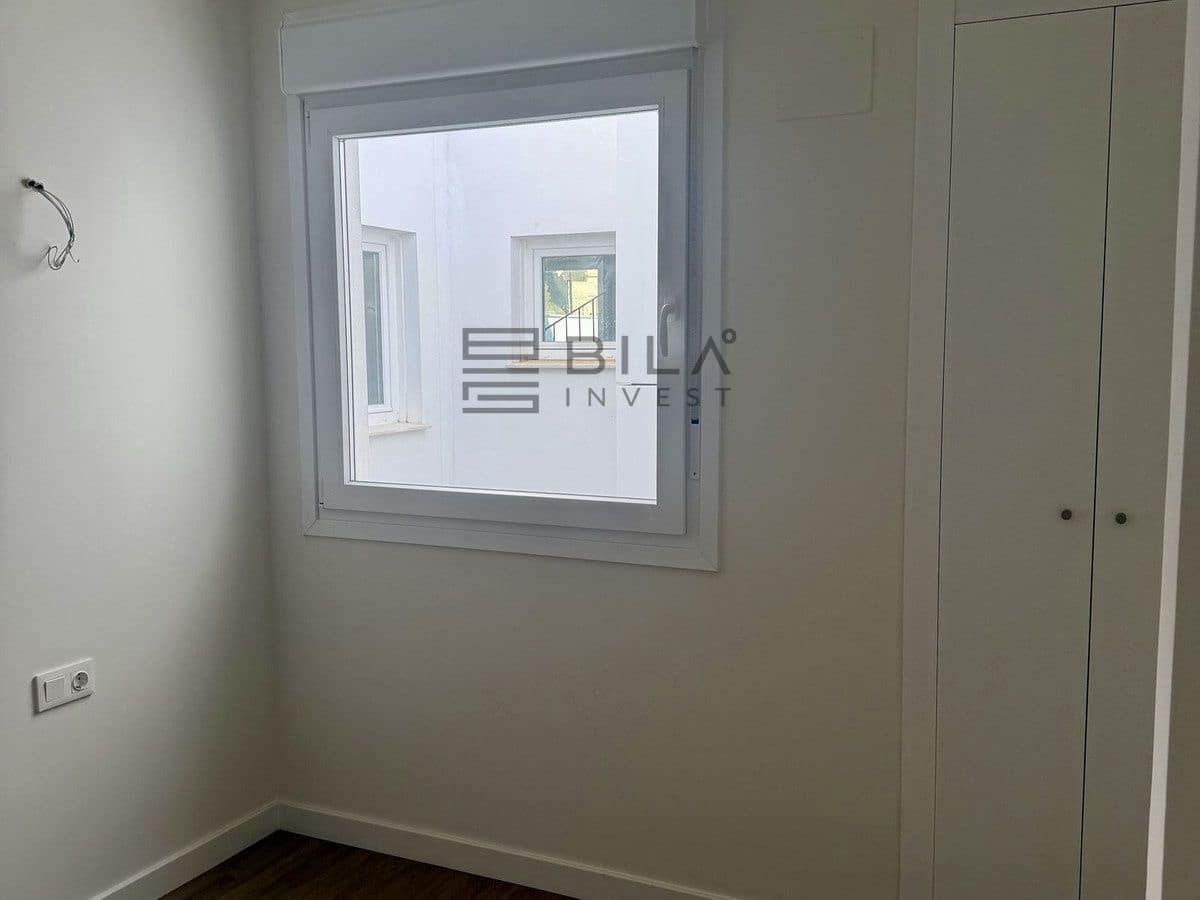3 bedroom Penthouse for sale in Fuengirola with pool - € 369,000 (Ref: 9911895)