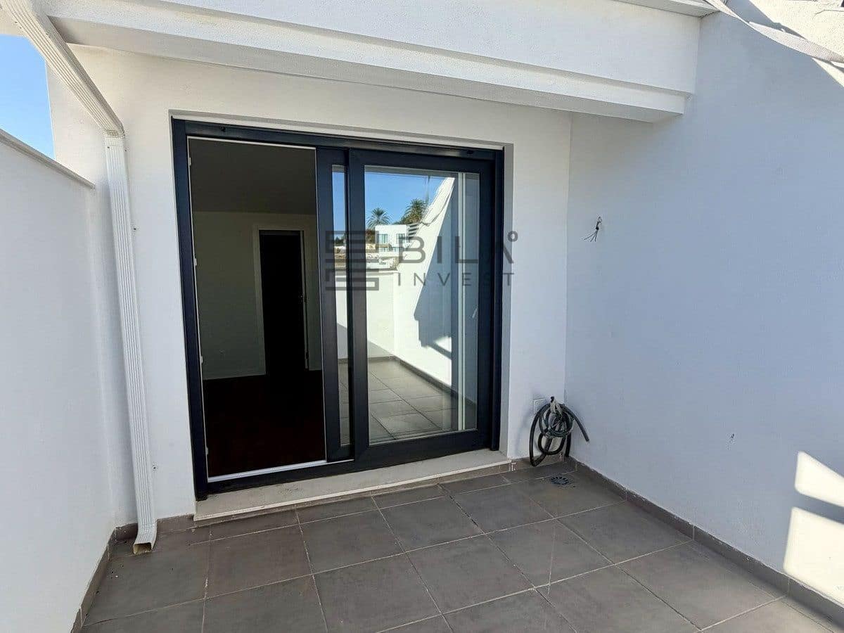3 bedroom Penthouse for sale in Fuengirola with pool - € 369,000 (Ref: 9911895)