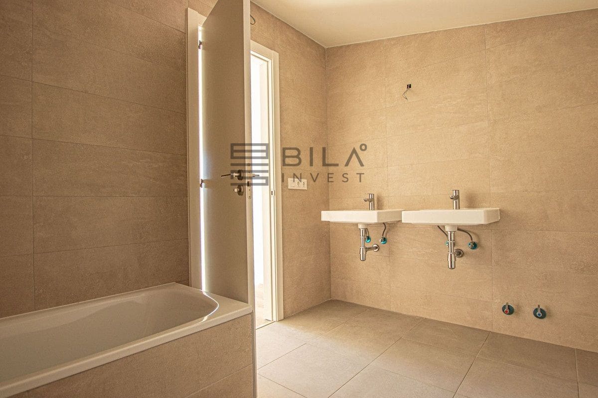 3 sypialnia Penthouse na sprzedaż w Fuengirola z basenem - 349 950 € (Ref: 9911899)