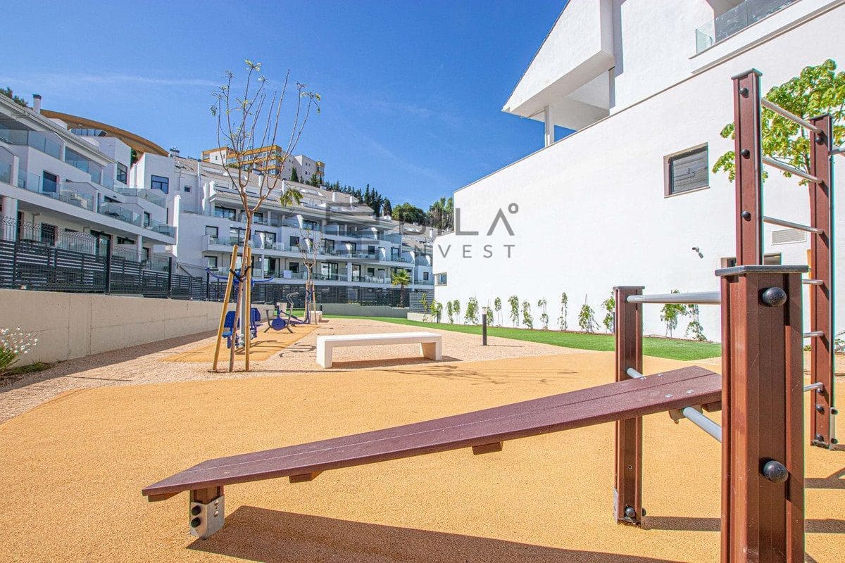 3 sypialnia Penthouse na sprzedaż w Fuengirola z basenem - 349 950 € (Ref: 9911899)