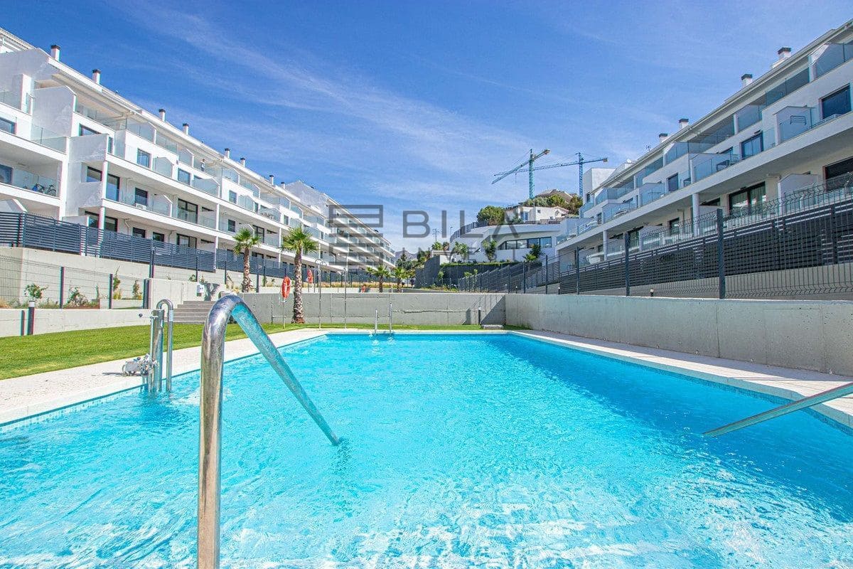 3 sypialnia Penthouse na sprzedaż w Fuengirola z basenem - 349 950 € (Ref: 9911899)