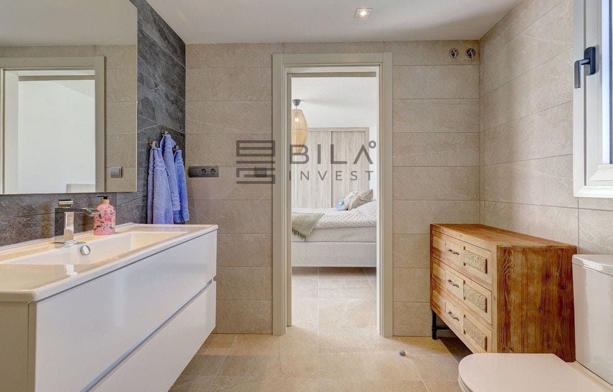 3 makuuhuone Kattohuoneisto myytävänä paikassa La Cala Golf mukana uima-altaan - 615 000 € (Ref: 9911900)