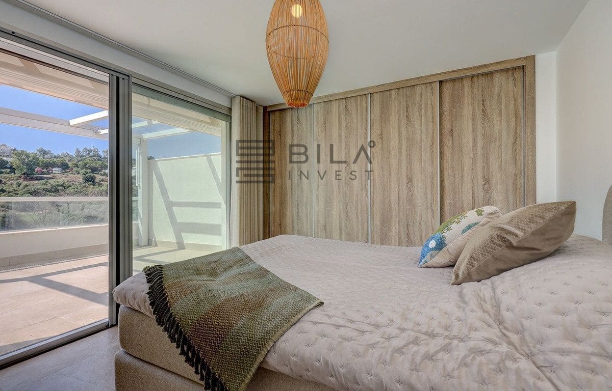 3 makuuhuone Kattohuoneisto myytävänä paikassa La Cala Golf mukana uima-altaan - 615 000 € (Ref: 9911900)