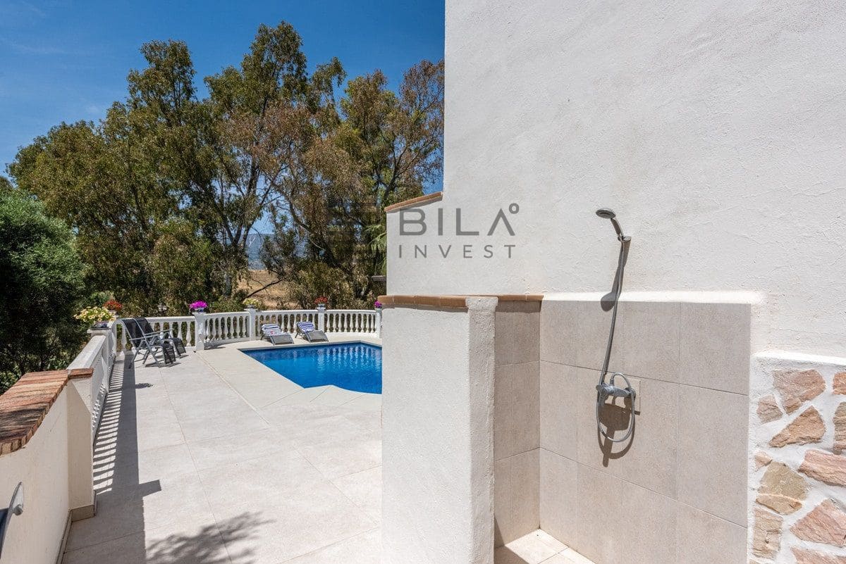 5 Zimmer Villa zu verkaufen in Cerro del Aguila mit Pool Garage - 975.000 € (Ref: 9911904)