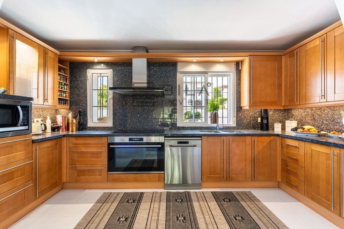 5 Zimmer Villa zu verkaufen in Cerro del Aguila mit Pool Garage - 975.000 € (Ref: 9911904)