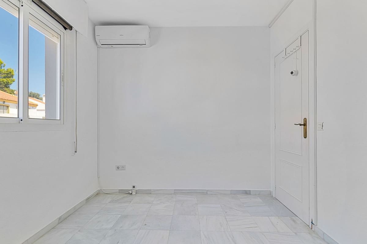 4 Zimmer Haus zu verkaufen in Benalmadena mit Pool Garage - 527.000 € (Ref: 10004342)
