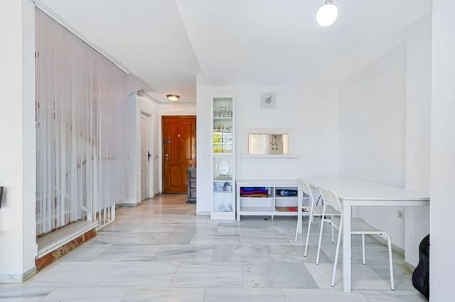4 Zimmer Haus zu verkaufen in Benalmádena mit Pool Garage - 527.000 € (Ref: 10004342)