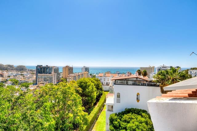 4 Zimmer Haus zu verkaufen in Benalmádena mit Pool Garage - 527.000 € (Ref: 10004342)