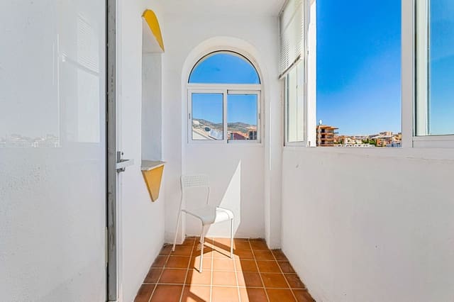 4 Zimmer Haus zu verkaufen in Benalmádena mit Pool Garage - 527.000 € (Ref: 10004342)