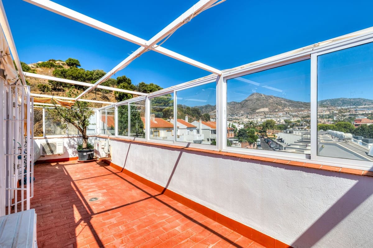 4 Zimmer Haus zu verkaufen in Benalmadena mit Pool Garage - 527.000 € (Ref: 10004342)