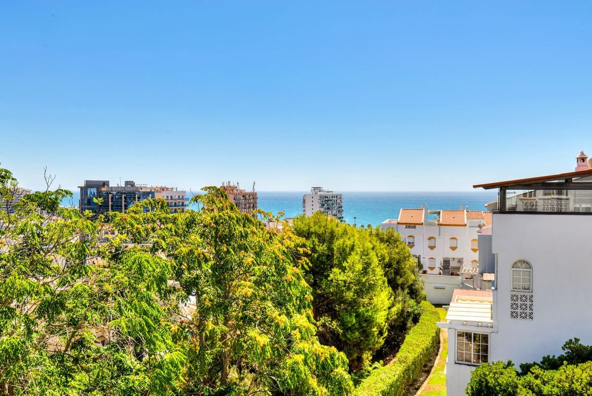 4 Zimmer Haus zu verkaufen in Benalmadena mit Pool Garage - 527.000 € (Ref: 10004342)