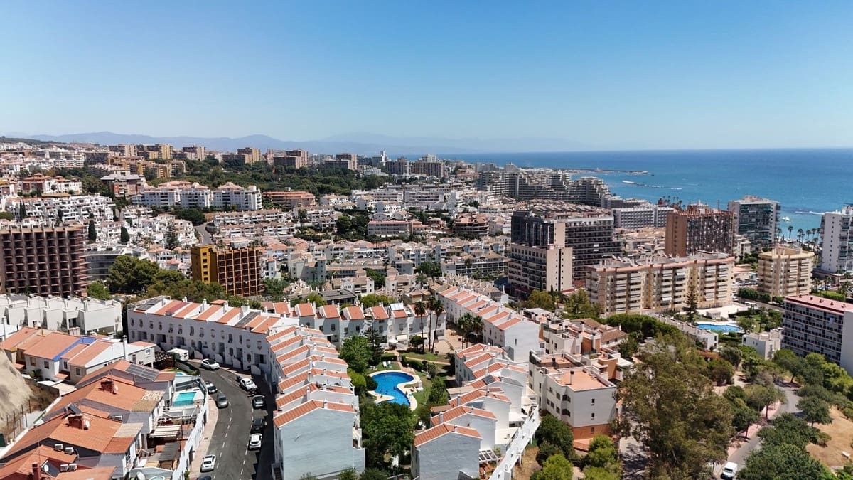 4 Zimmer Haus zu verkaufen in Benalmadena mit Pool Garage - 527.000 € (Ref: 10004342)